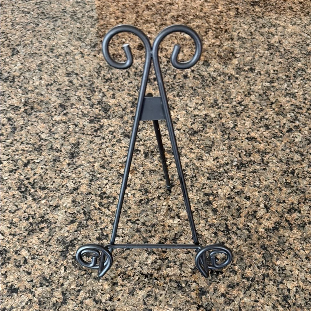 Elegant Black Metal Display Easel